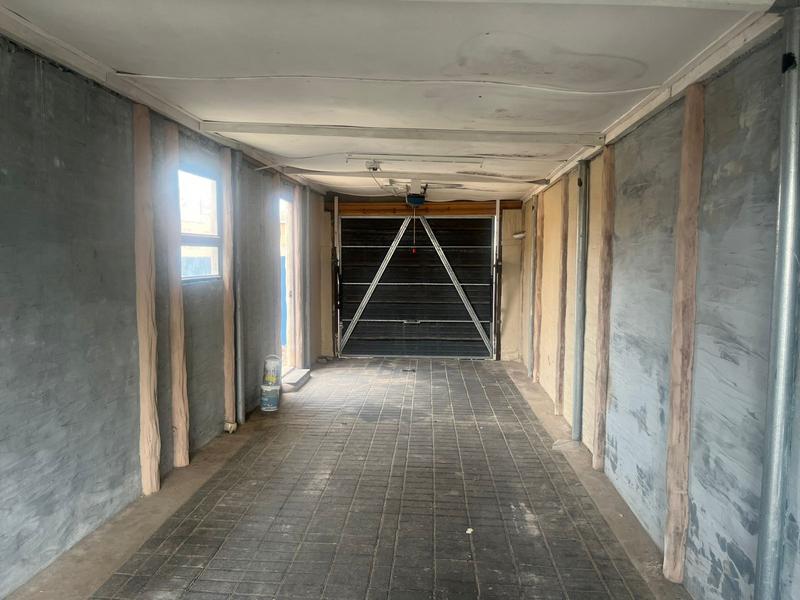 2 Bedroom Property for Sale in Ilitha Park Western Cape